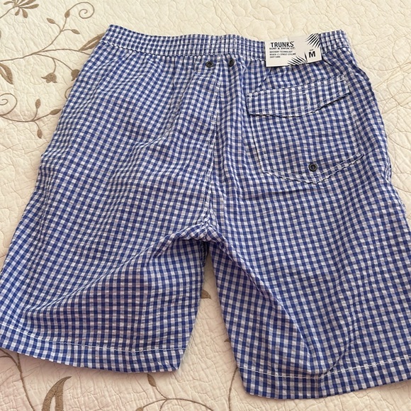 NWT short - M - Picture 4 of 5